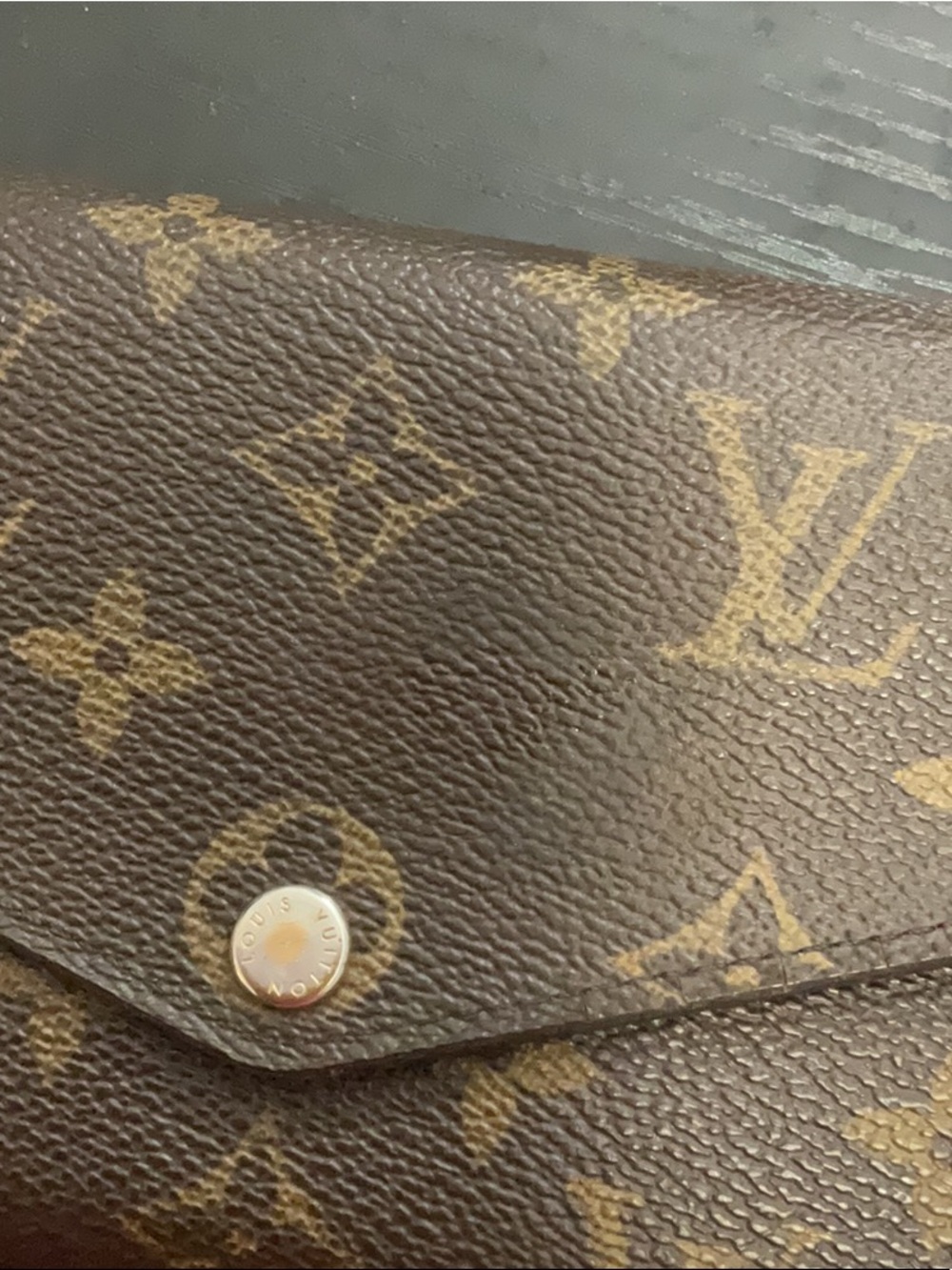 LV Sara wallet - Picture 2 of 3
